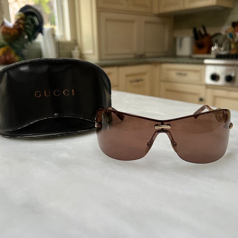 Gucci Vintage Gradient Shield Link Sunglasses
